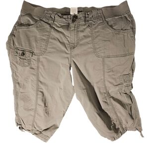Cargo Capris